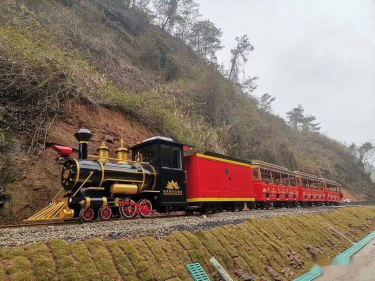 永安蓮花山公園實(shí)地探訪軌道觀光小火車(chē)